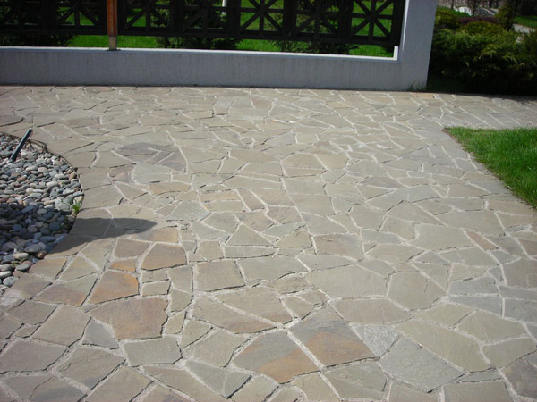 Мощение и укладка брусчатки